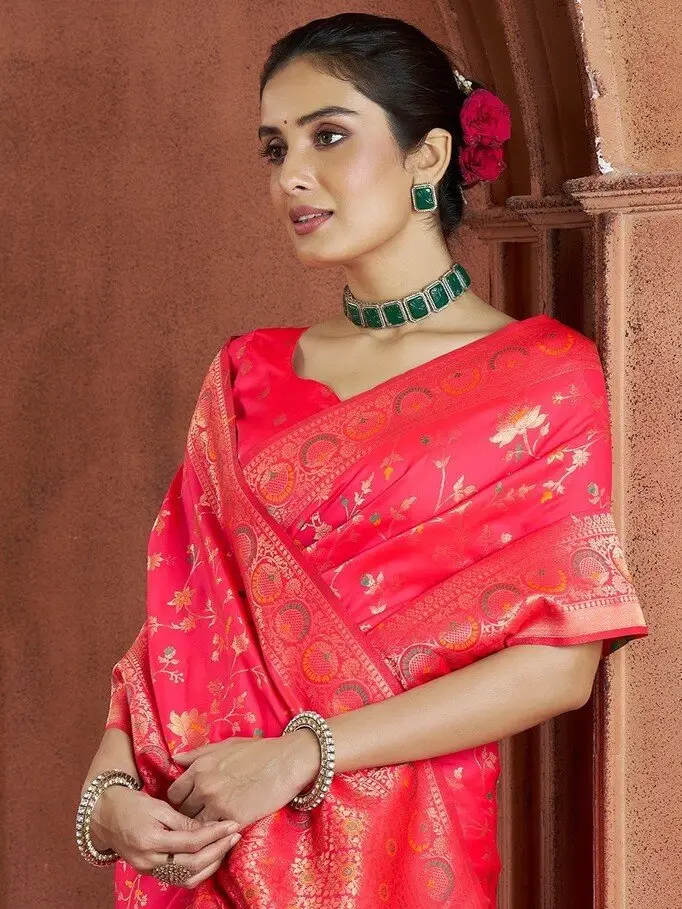 Rock the Glam with Pinkish Red Zari Woven Banarasi Silk Saree image 4