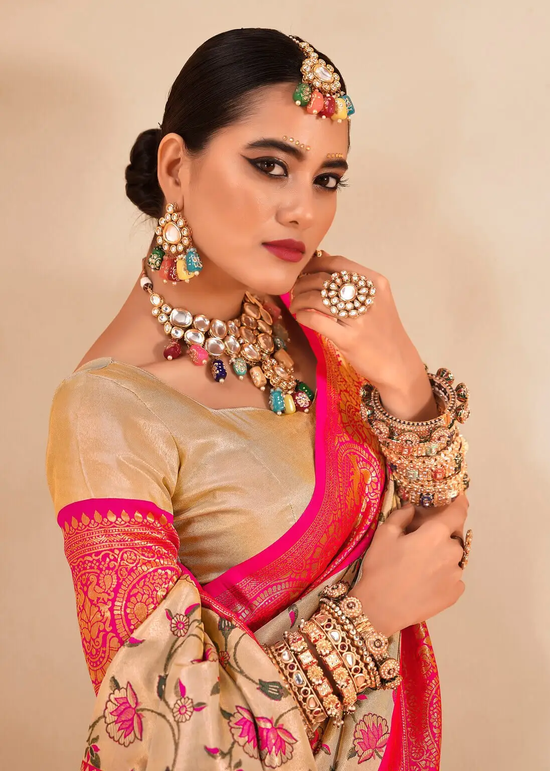 Feel the Glamour with Beige And Magenta Pink Zari Weaving Tissue Silk Saree image 3