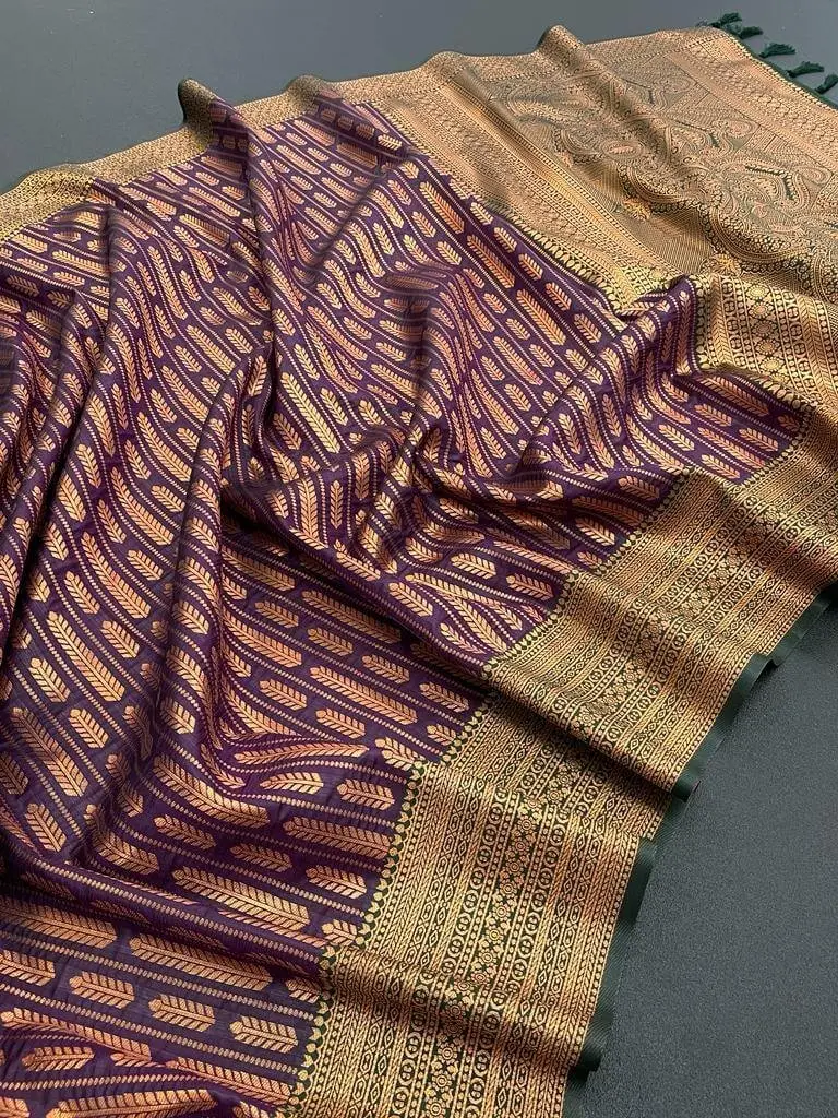 Style It Up with Dark Purple Kubera Pattu Kanjivaram Silk Saree With Rich Pallu