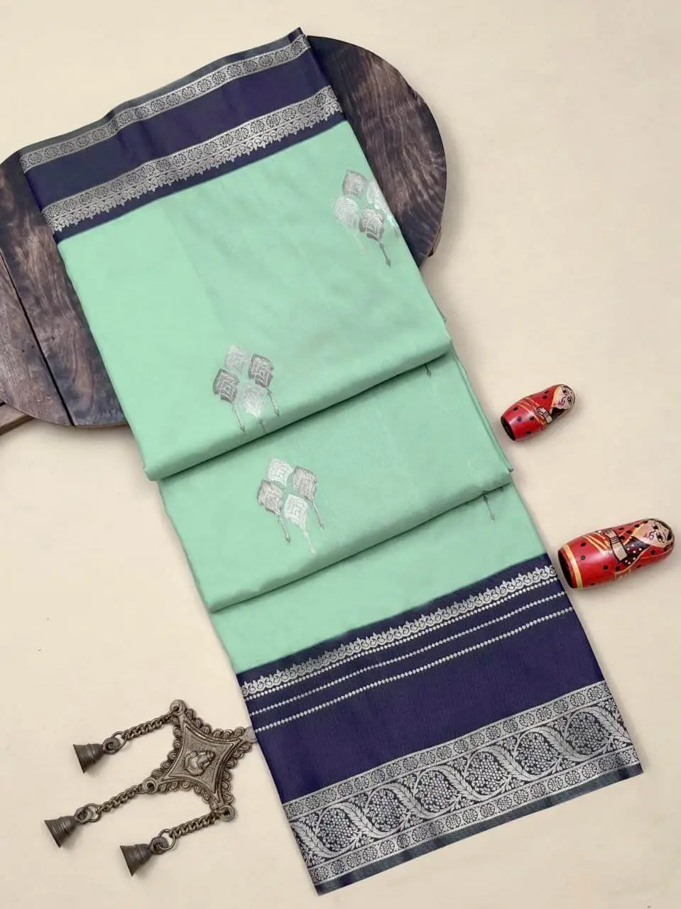 Shimmer and Shine with Pastel Green Zari Weaving Kanjivaram Silk Saree