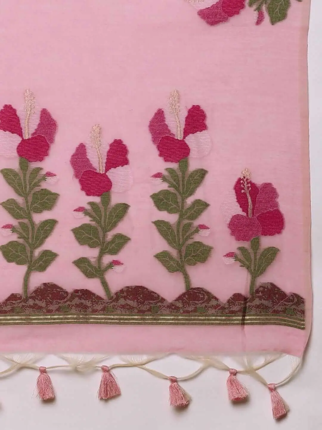 Elevate Your Look with Pink Mul Cotton Saree image 4