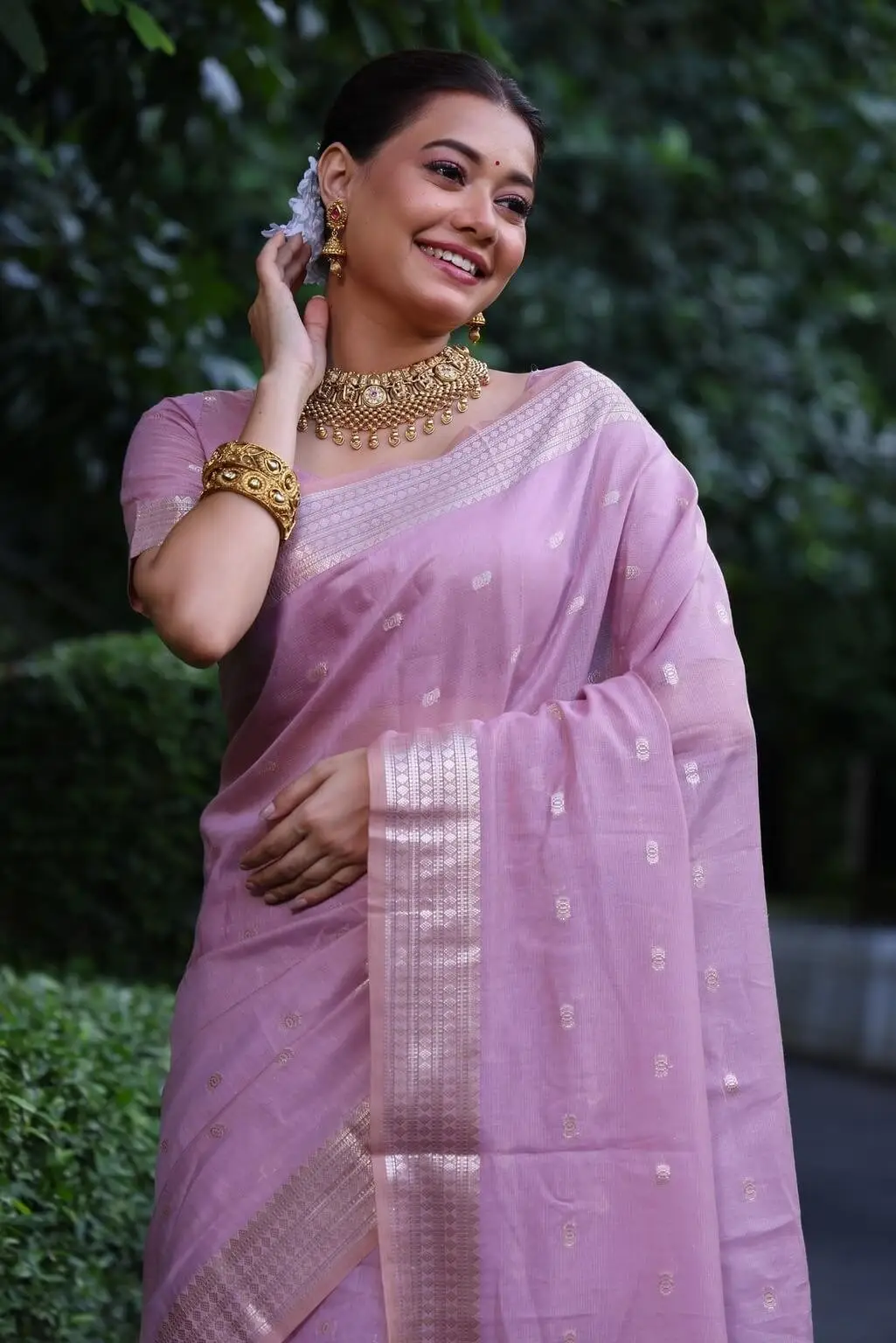 Step Into Elegance with Purple Maheshwari Tissue Silk Weaving Saree image 2