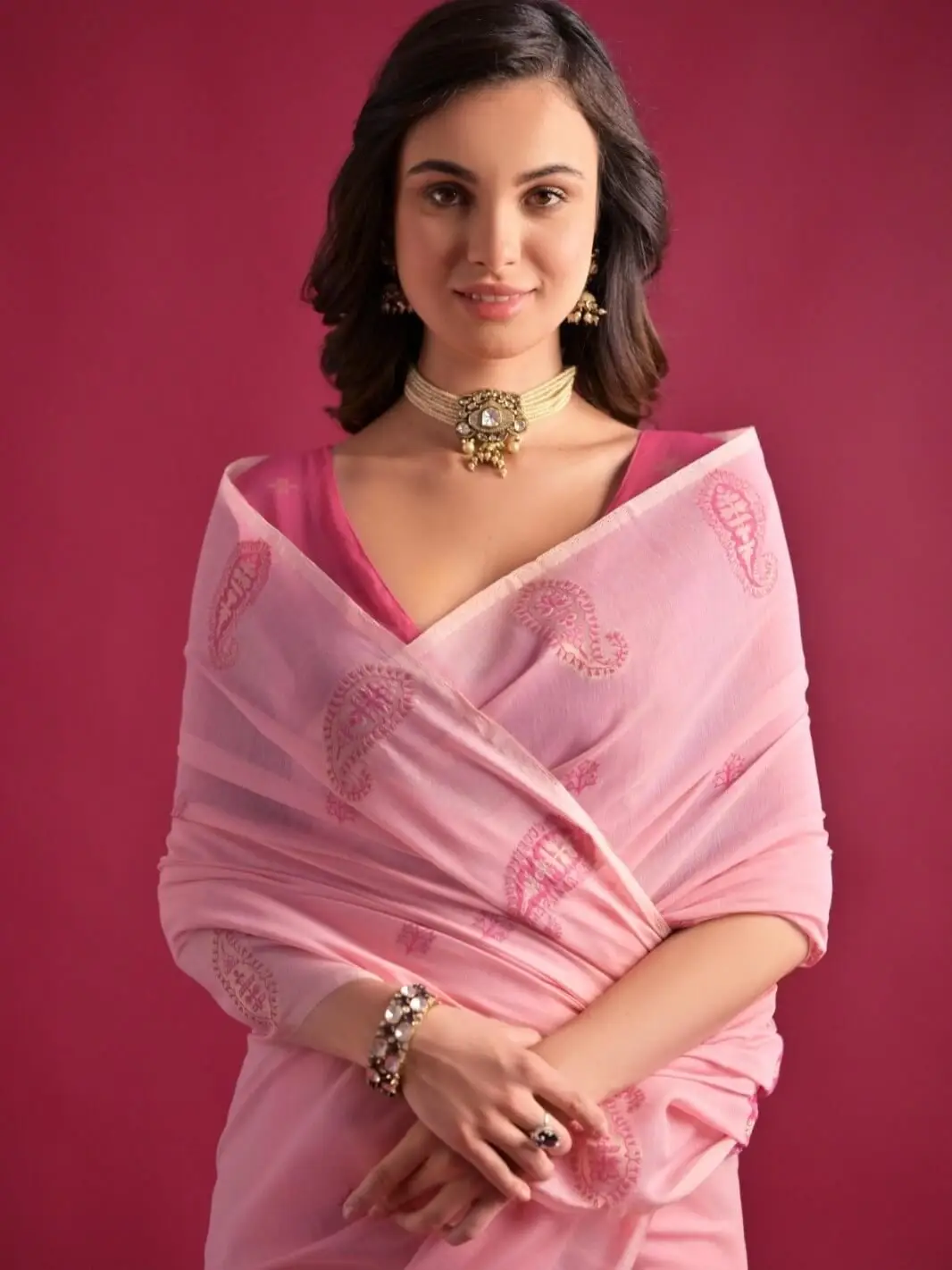 Shimmer and Shine with Pink Woven Mul Cotton Saree image 3
