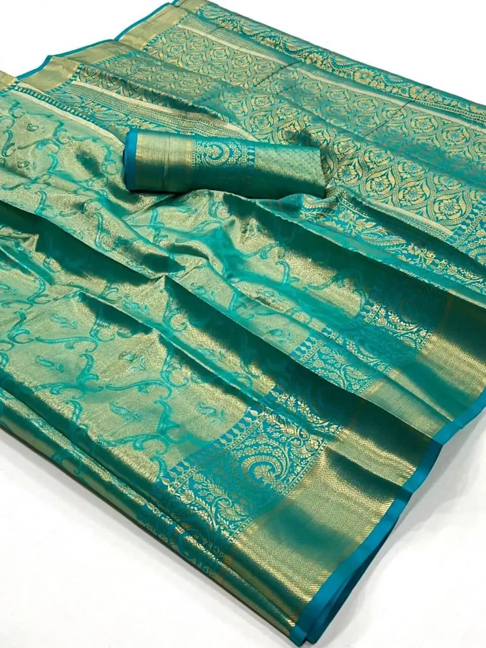 Refine Your Glow with Teal Green Zari Weaving Venkatgiri Silk Saree image 4