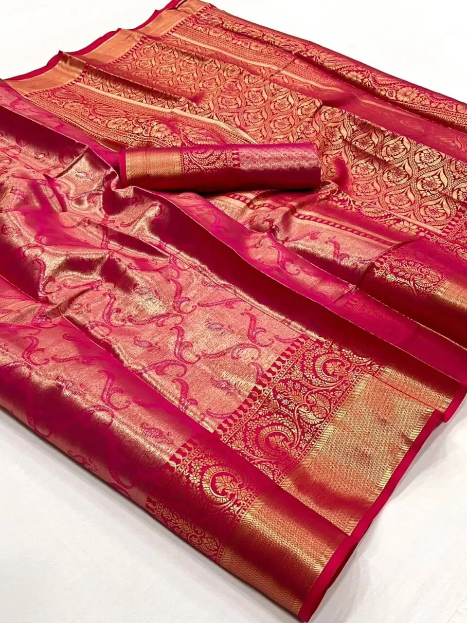Rock the Glam with Onion Pink Zari Weaving Venkatgiri Silk Saree image 5