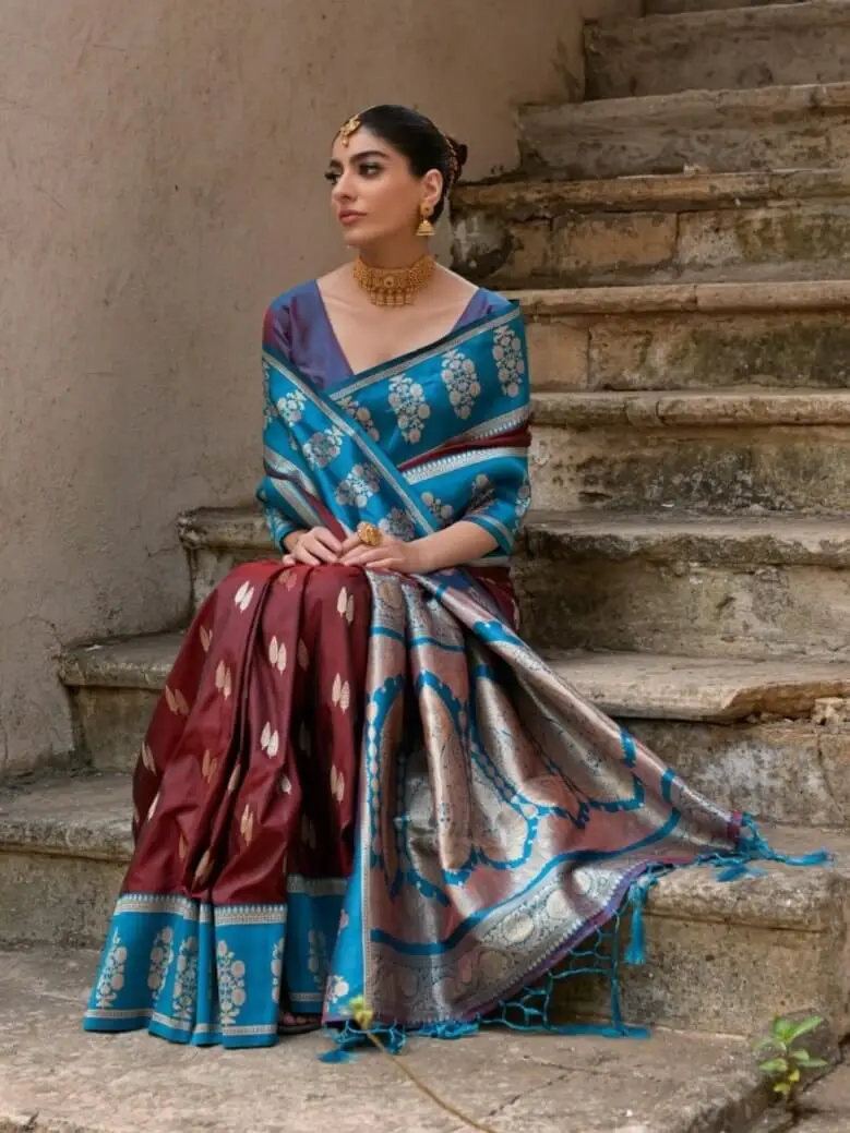 Get Stylish with Maroon And Blue Banarasi Silk Saree With Weaving Work image 2