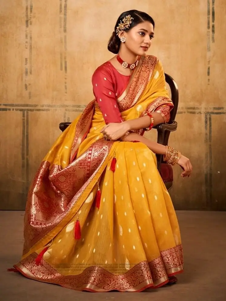 Step Into Fabulous with Yellow Banarasi Silk Saree With Designer Blouse Piece image 2