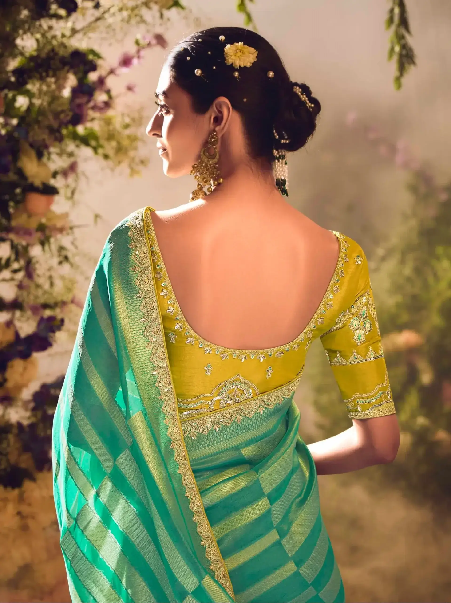 Enhance Your Essence with Sea Green Banarasi Zari Tissue Silk Embroidered Saree image 4