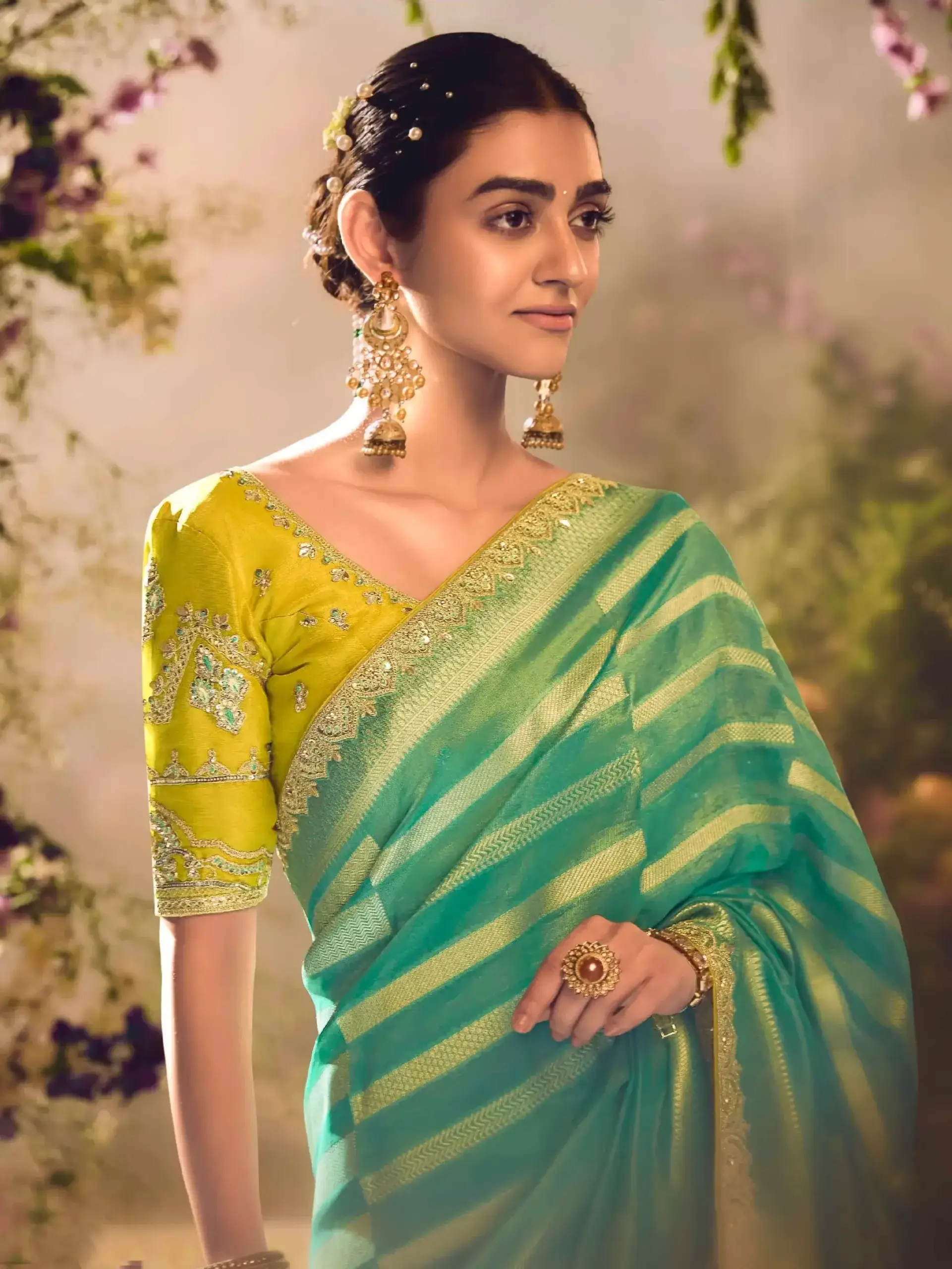 Enhance Your Essence with Sea Green Banarasi Zari Tissue Silk Embroidered Saree image 2