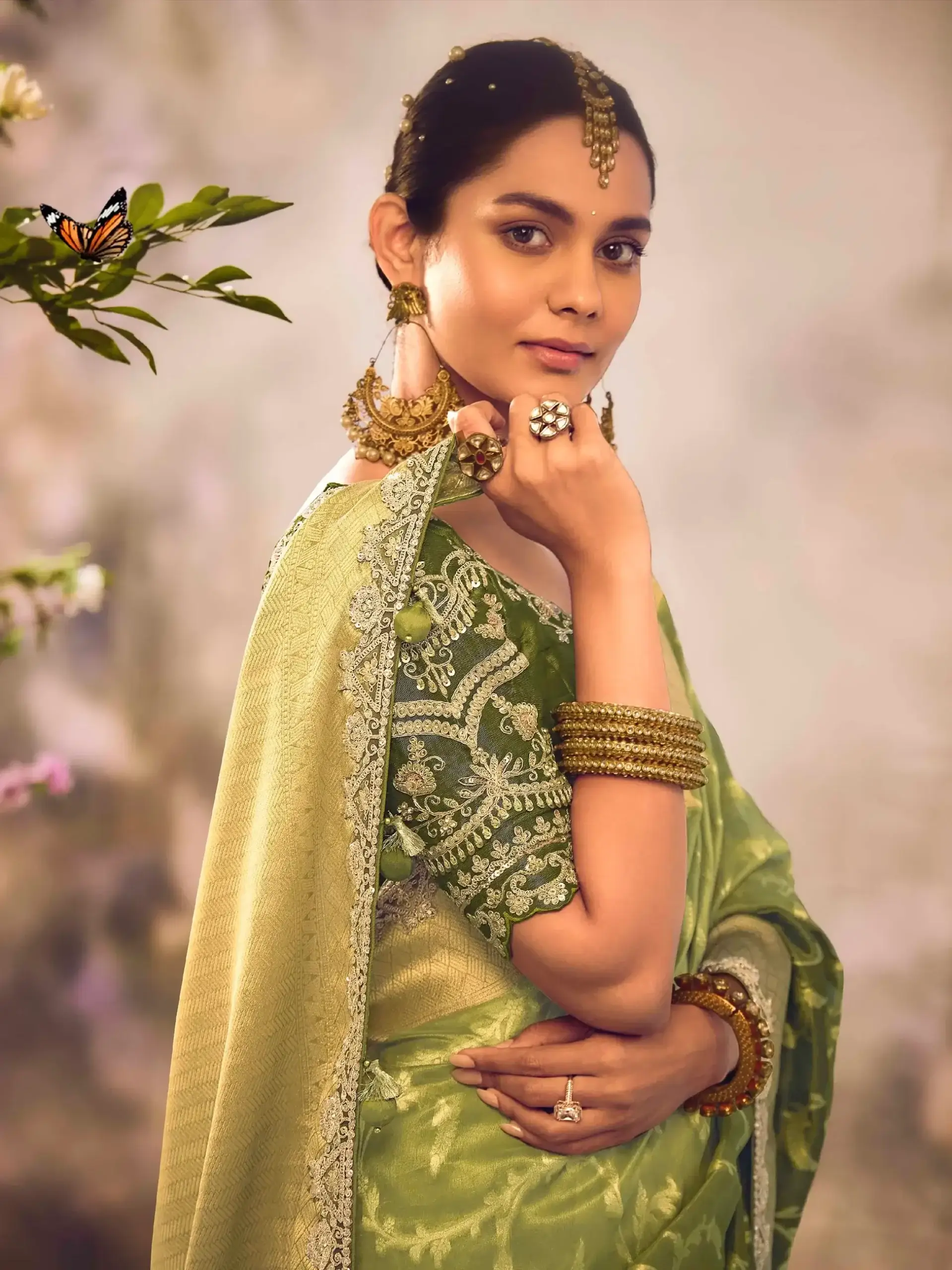Get Your Glam On with Green Banarasi Zari Tissue Silk Embroidered Saree image 4