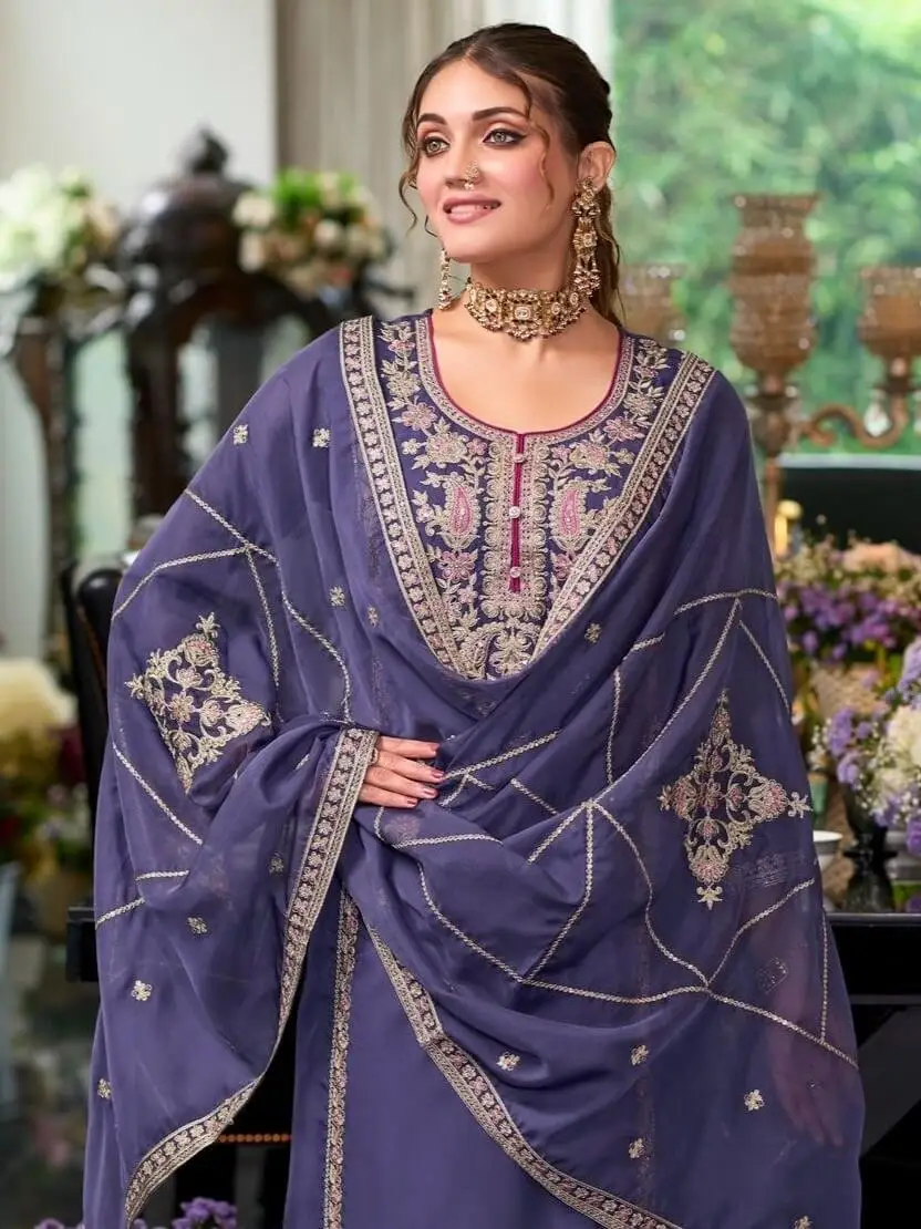 Get Stylish with Purple Traditional Embroidered Organza Suit Set image 4