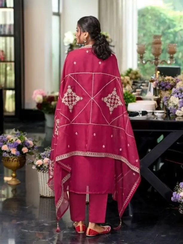Elevate Your Aura with Magenta Pink Traditional Embroidered Organza Suit Set image 4